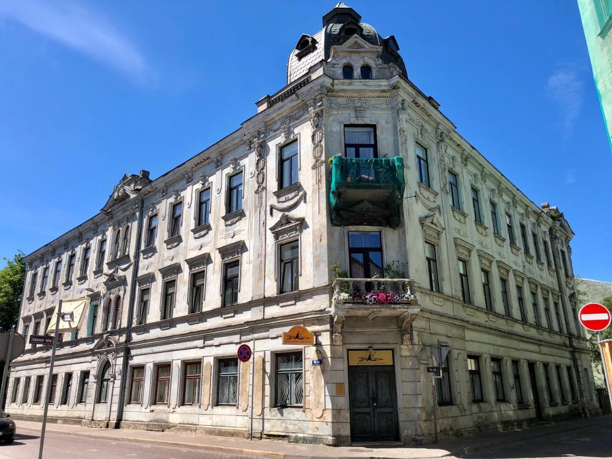 Bohemian Apartment In The Heart Of Old Ventspils City Ngoại thất bức ảnh