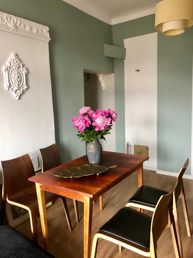 Bohemian Apartment In The Heart Of Old Ventspils City Ngoại thất bức ảnh